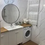 Apartament Yellow Stone *